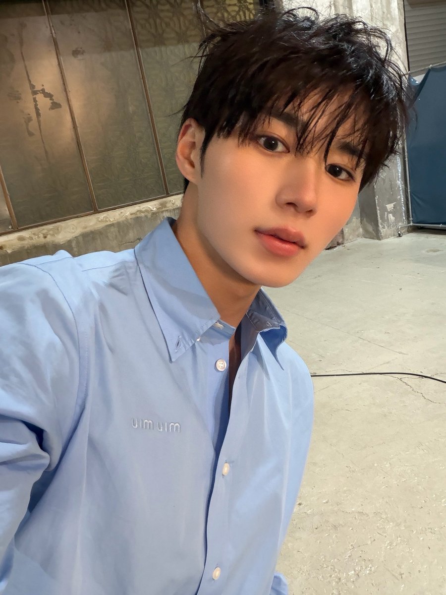 dearest_junseo's tweet image. 260202 plus chat update #준서 #JUNSEO

did you wait a lot for the dazed selcas?! 🤗🤍

#ALPHADRIVEONE #ALD1
#알파드라이브원