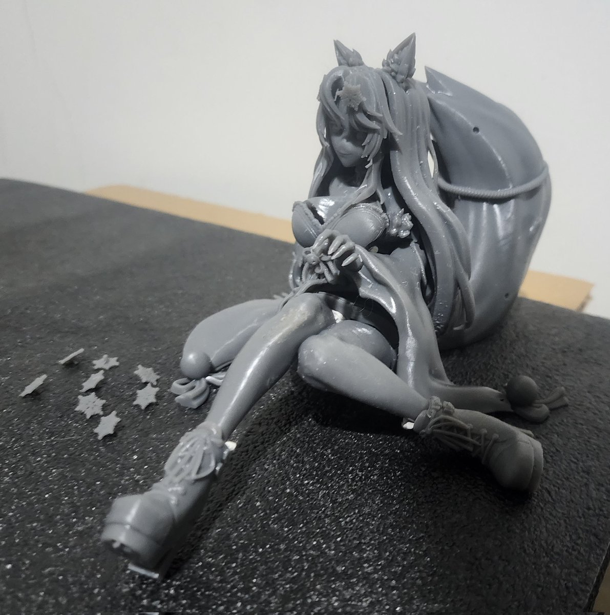 Hellkipz's tweet photo. Some very minor hiccups but the test print came out good, everything fits where it should, just some minor keys that need fixing and some minor adjustments necesary, I plan to make the model available, just not sure what the best option would be

#SmugAlanArt https://t.co/xdyOPgGDhG