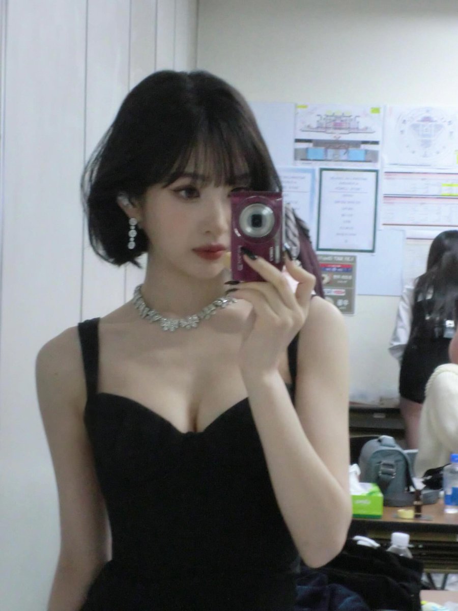 joystgrm's tweet image. [INSTAGRAM POST] - 14P1V

🐈‍⬛🩶🩶
instagram.com/p/DUPX7uAkrDm

@RVsmtown #RedVelvet #레드벨벳 #Joy #조이  
260202 · 12:20:19 KST