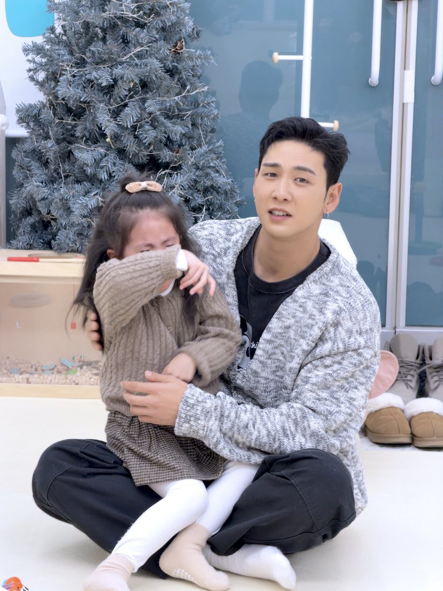 [#B_hind]
2026.02.02
#디스이즈백호
  
#백호 #강동호 #BAEKHO #KANGDONGHO #애프터스쿨 #정아 #라부부