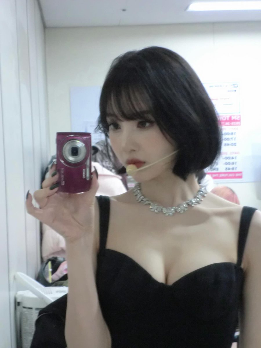 joystgrm's tweet image. [INSTAGRAM POST] - 14P1V

🐈‍⬛🩶🩶
instagram.com/p/DUPX7uAkrDm

@RVsmtown #RedVelvet #레드벨벳 #Joy #조이  
260202 · 12:20:19 KST