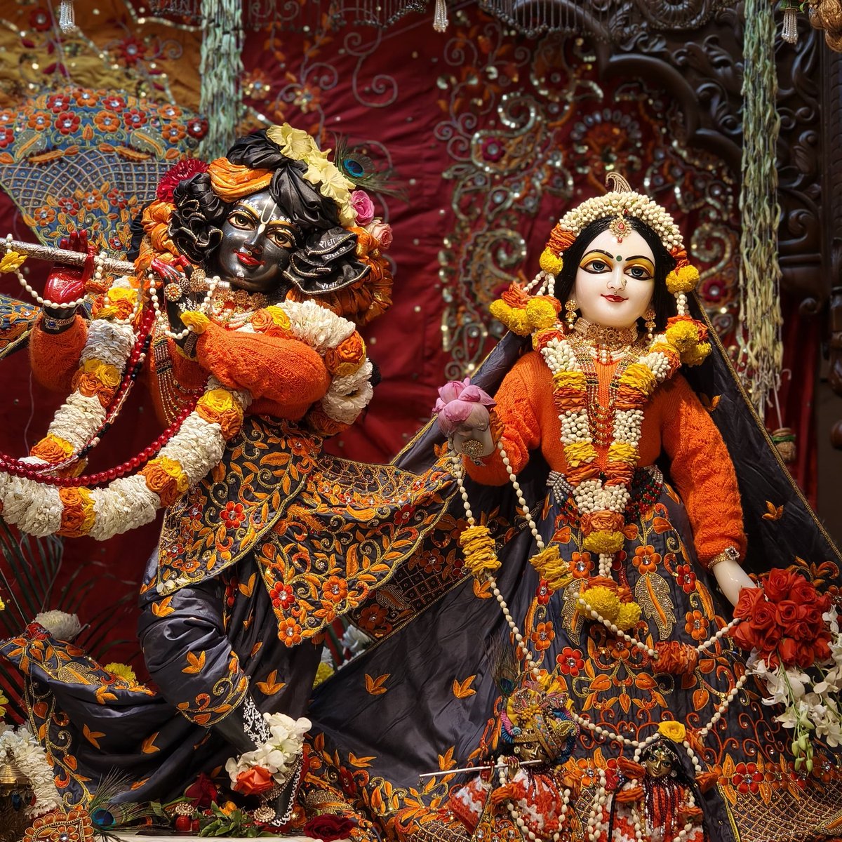 GurugramIskcon's tweet image. Today's Beautiful Darshan of Shree Radha Damodar ji 🌹🌹✨ 
#iskcon #iskconindia #darshan #iskcongurugram