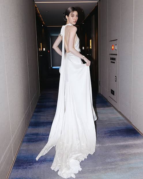 ormspmouse's tweet image. walk with me for a second? 🫴🏽