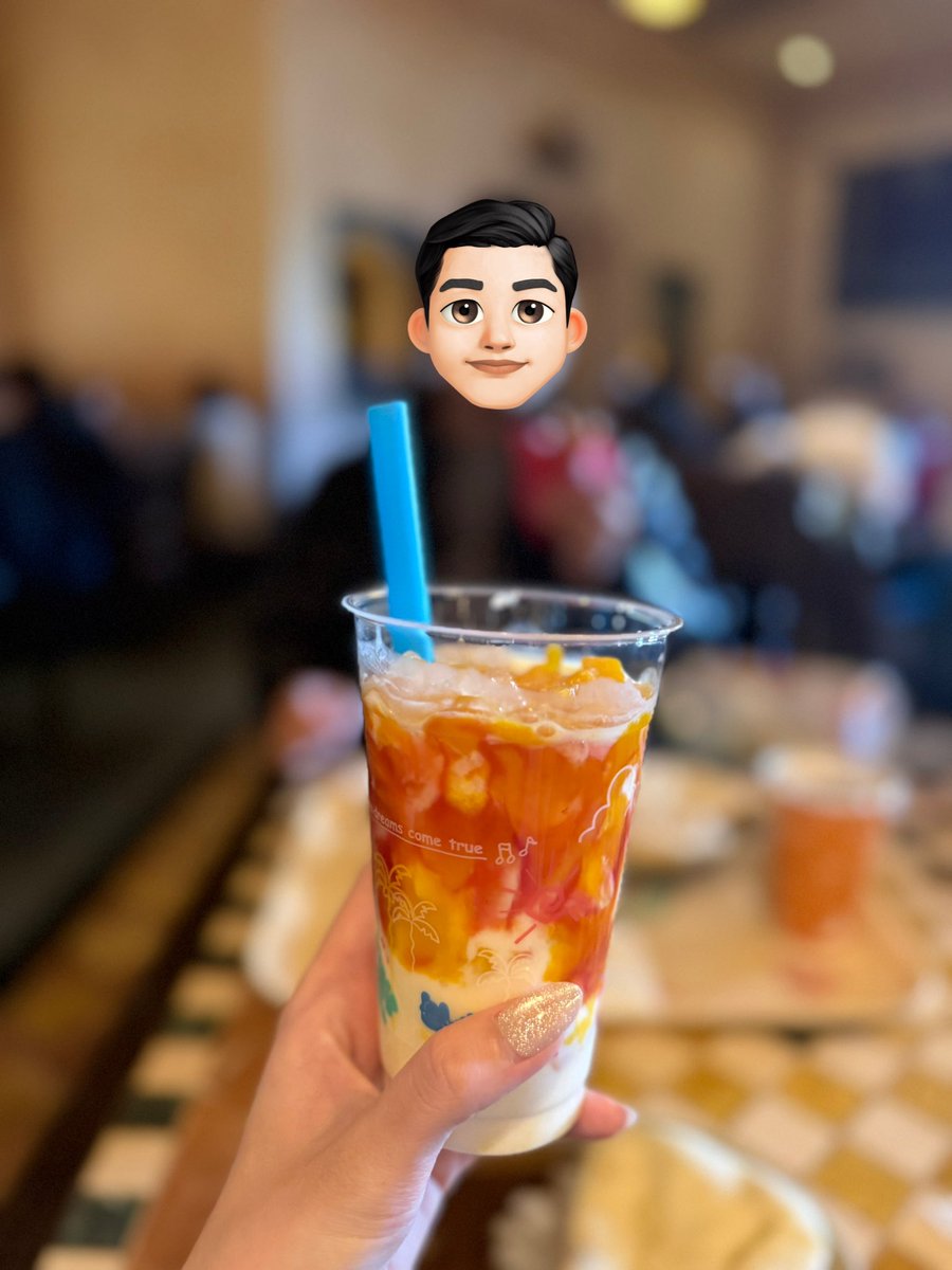 paopaodisney's tweet photo. このラッシー美味しすぎて毎日飲みたい、、 https://t.co/ODJyGo36ss