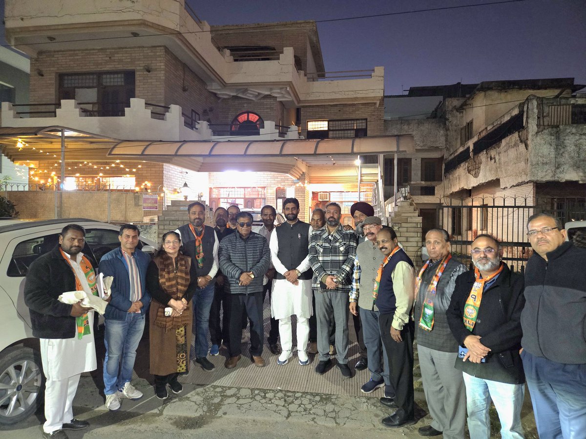 पंचकूला नगर निगम वार्ड नंबर 6 के अंतर्गत शक्ति केंद्र सेक्टर 17 के (बूथ नंबर 136, 137, 138) की शक्ति केंद्र प्रमुख, शक्ति केंद्र सह-प्रमुख, शक्ति केंद्र पालक, बूथ अध्यक्ष, बूथ पालक और बीएल -2 की महत्वपूर्ण बैठक में वार्ड अनुसार बूथ समिति और पन्ना प्रमुख की रचना को लेकर चर्चा हुई।