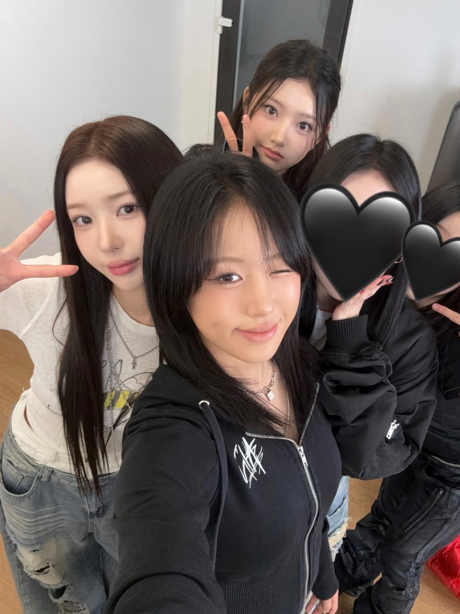 BADVILLAIN_twt's tweet image. 🤳

#이나 #INA
#배드빌런 #BADVILLAIN