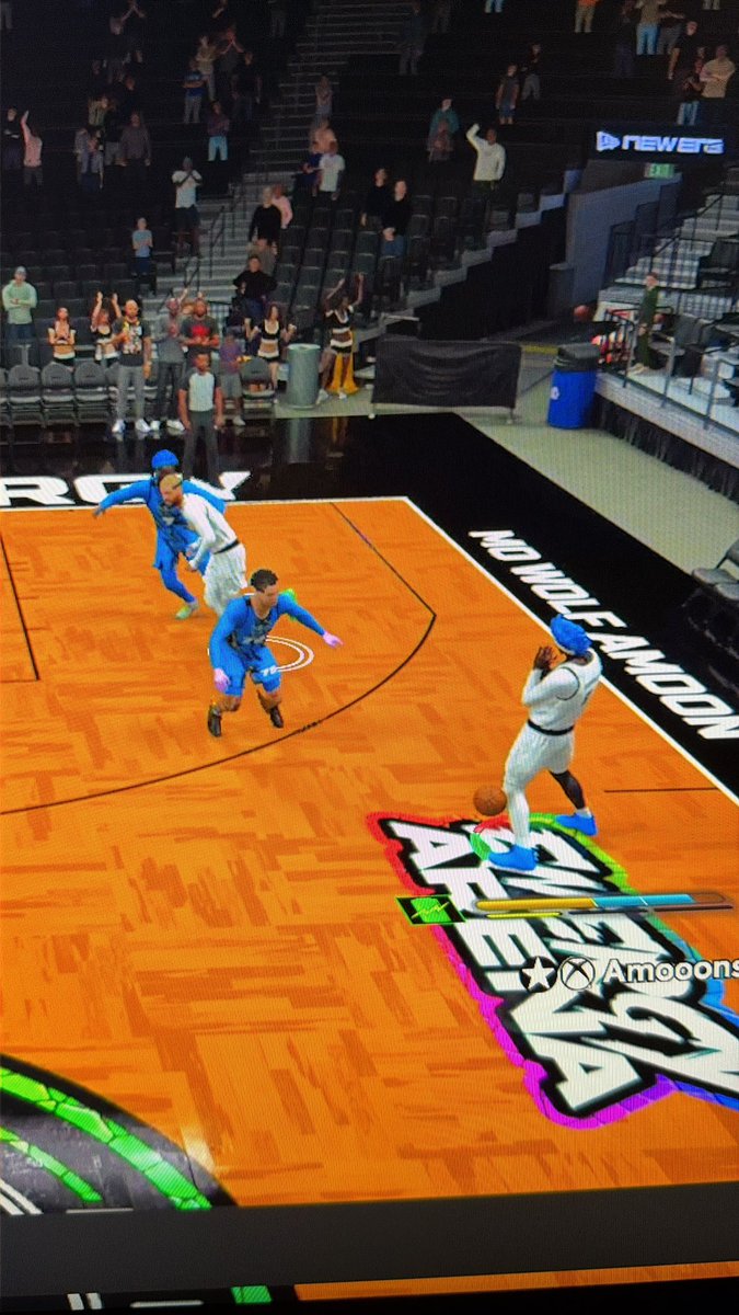 چاند tweet media