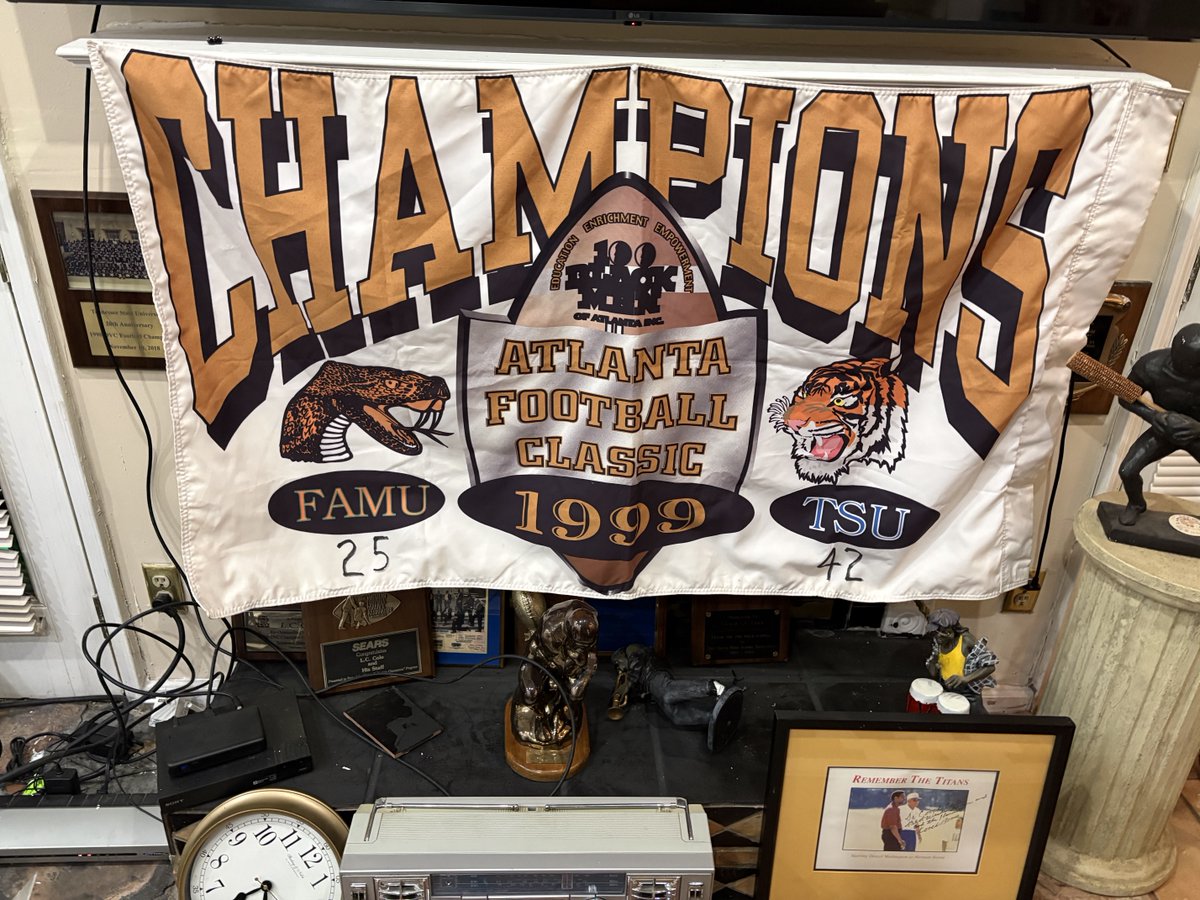 L.C.COLE tweet media