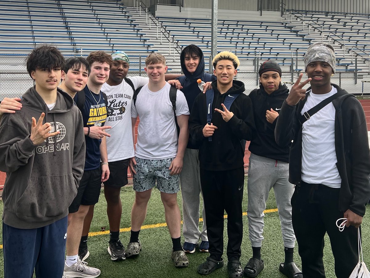 aws_football's tweet image. First session in the books with Steve Gervais Academy. 💪🐊
Great energy and detailed position work. Excited to keep building and sharpening our game.
@IanBWilley @CMFinch2027 @allen_hamilton8 @aaronmcnullyjr @C_Willey2 
#SteveGervaisAcademy #OffSeasonWork #AWSFootball #WAPreps