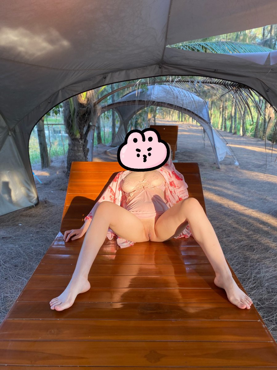 Juicy m&m tweet media