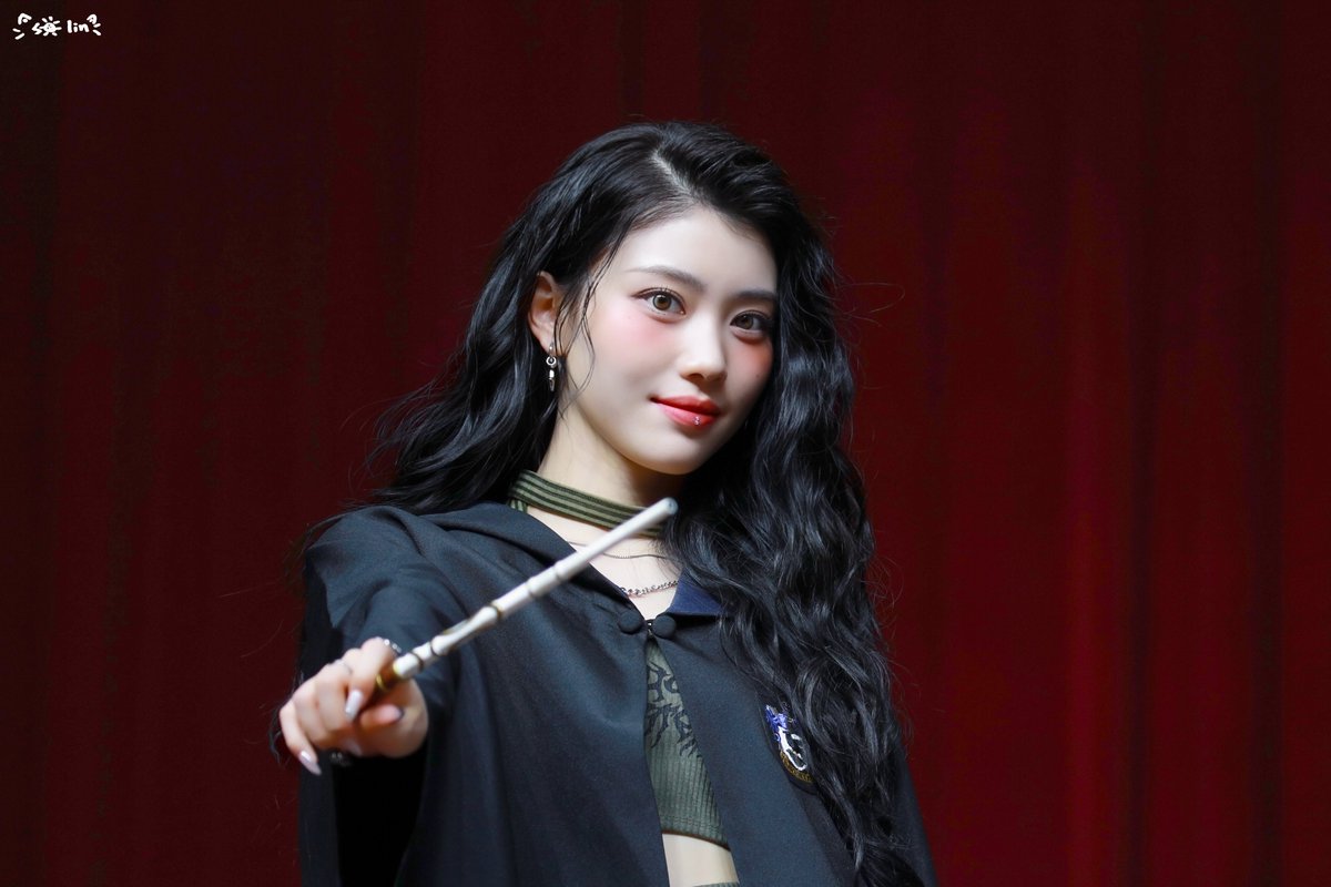 solin1112's tweet image. 250822

해리포터 팅🪄

#케플러 #샤오팅 #션샤오팅
#Kep1er #XIAOTING 
#沈小婷 #シャオティン