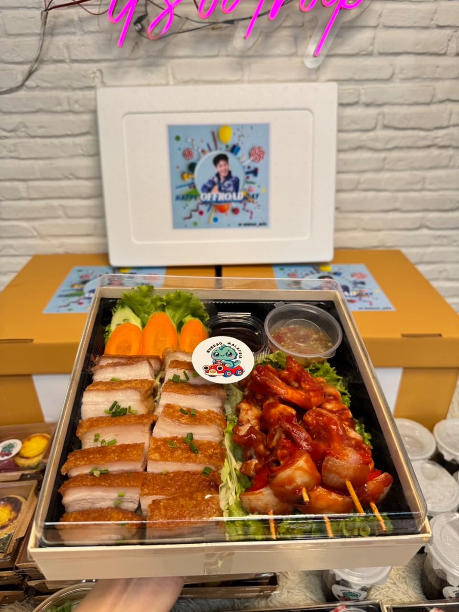 Thanks TheWay Official for invited us for food support. Thanks <a href="/jennyong_95/">Jenny</a> help in communicate and organise the fund raising. Hope Offroad and staff enjoyed the food and Happy birthday to our CEO Offroad

 <a href="/nubdao_msia/">Nubdao_Msia</a>
26TH CEO OFFROAD 
#OffroadBD26thProject
