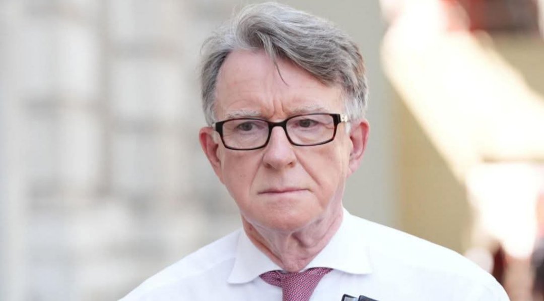IndiaAllliance's tweet photo. नए #EpsteinFiles में नाम आने के बाद ब्रिटेन के लेबर पॉलिटीशियन Peter Mandelson ने अपने पद से इस्तीफा दे दिया।

लेकिन अपना वाला कोई नैतिक जिम्मेदारी समझता ही नहीं...See more https://t.co/7H5UnYyiD8