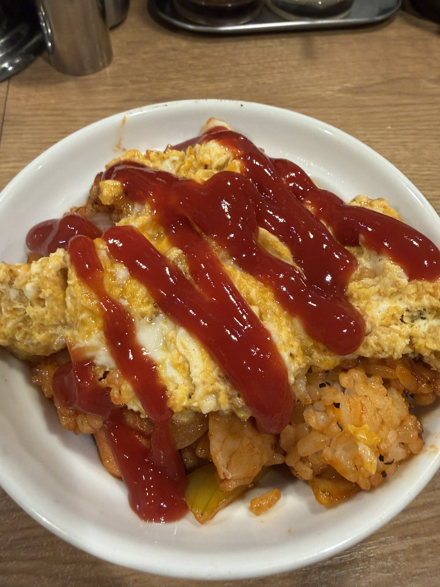 昼の部ご来店ありがとうございました

夜の部
17:00〜22:00

オムライスはケチャップ派です

ラーメン屋です

夜もご来店お待ちしてます