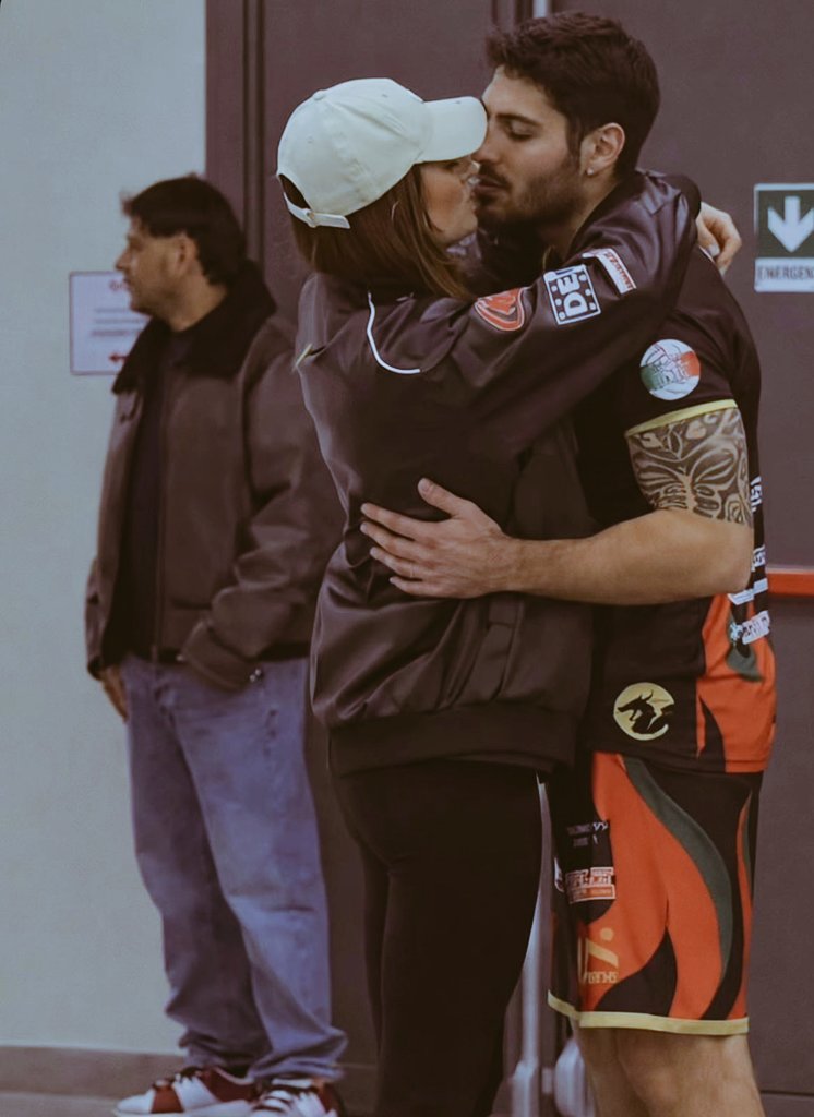 #helevier❤️