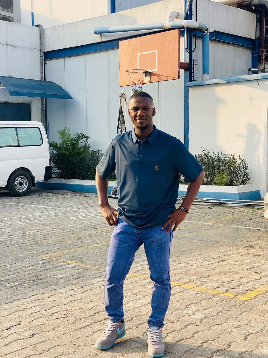 Day 16, standing tall. 

Good Morning Beautiful Good People 💗 

Let's be mutuals 🎉