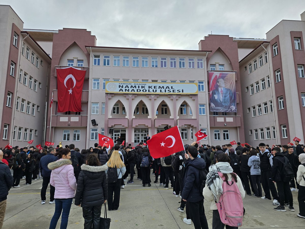 SAMSUNNKAL_'s tweet photo. #istiklalBayraklaİstikbalMaarifle https://t.co/t9jQlG39JI