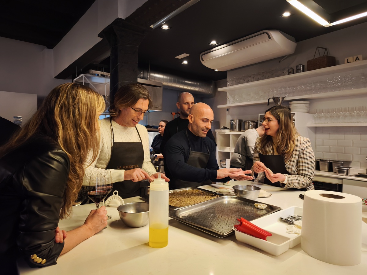 Así vivimos nuestro evento de team building con <a href="/DentsplySirona/">Dentsply Sirona</a> 
Risas, retos y colaboración en un solo día. 

#TeamBuilding #experienciafoodieteca  #TrabajoEnEquipo #Networking #LaFoodieteca #EventosCorporativos