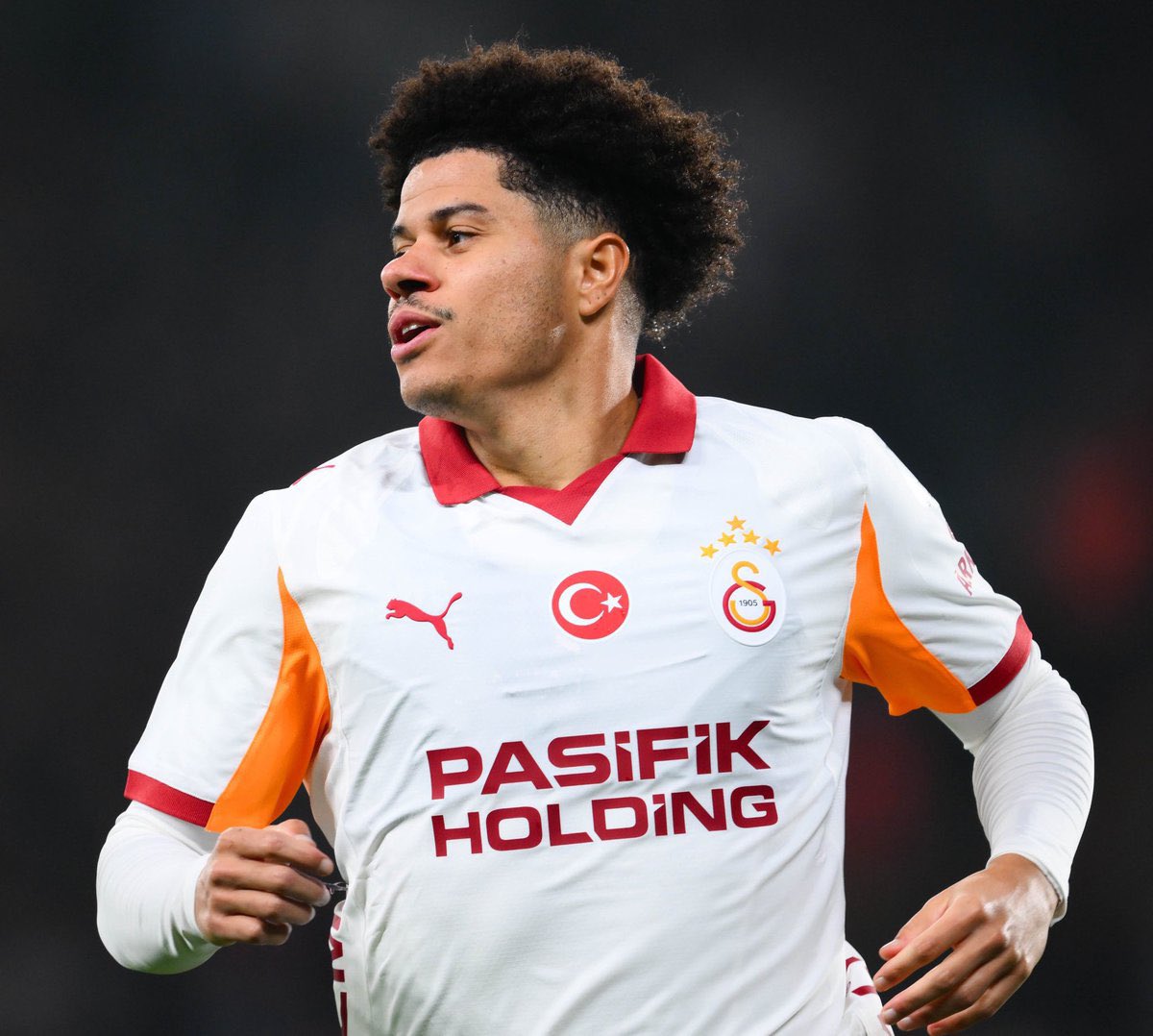 Performansı düzelmeye başladı o zaman yedek kulübesi hayırlı olsun :D