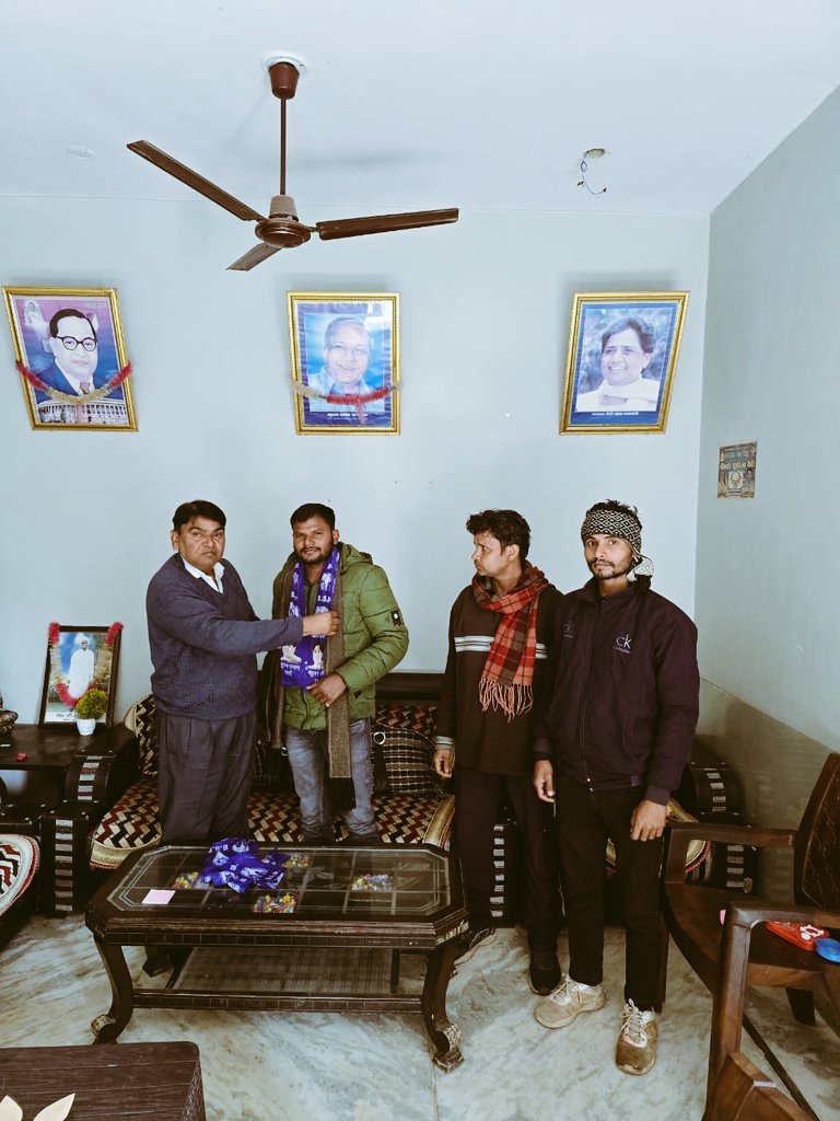 बसपा जिलाध्यक्ष आदरणीय श्री रामवीर सिंह प्रधान जी के आवास पर जाकर मुलाकात कर आशीर्वाद लिया....💙🙏🫂👨‍❤️‍💋‍👨
.
#बसपा_सुप्रीमो_बहन_कुमारी_मायावती_जी_जिंदाबाद💙💙 
#बसपा_प्रत्याशी_जिला_पंचायत_सदस्य 
#बसपा_लाओ_देश_बचाओ 
 #बसपा_का_बढ़ता_जनाधार