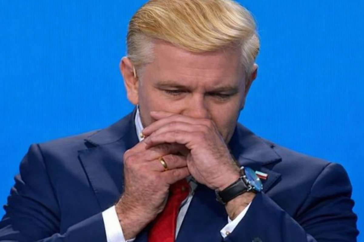 Dzień dobry! 

Czy niepoliczalny i domniemany sutener, kibol i ćpun zajął już stanowisko w sprawie zarzutów o gwałt i pedofilię jego pryncypała Donalda Trumpa do spółki z jego kumplem Jeffreyem Epsteinem? 

Hej <a href="/prezydentpl/">Kancelaria Prezydenta RP</a> <a href="/marcin_przydacz/">Marcin Przydacz</a> <a href="/BoguckiZbigniew/">Zbigniew Bogucki🇵🇱</a>, co zabrakło wam jaj?