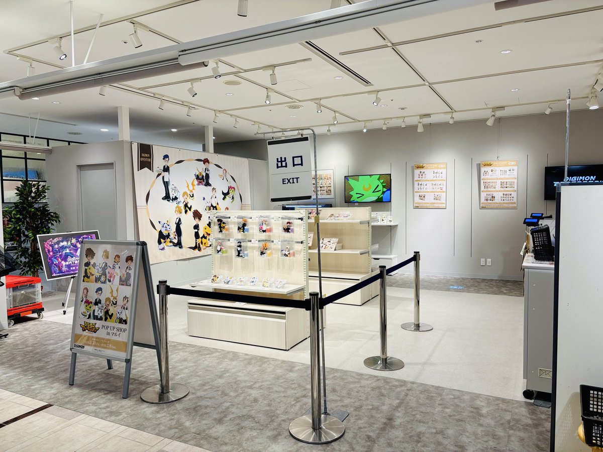 ひなこ tweet media