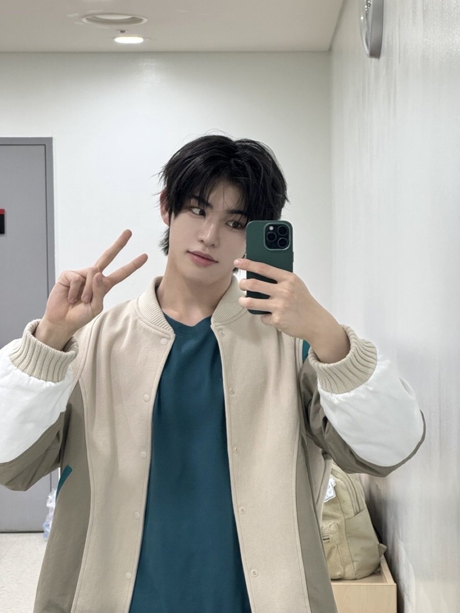 oyasuminje's tweet photo. #minje 260202 bbl updates

hello umm great minje😭😭😭 https://t.co/KzoM00Ify1