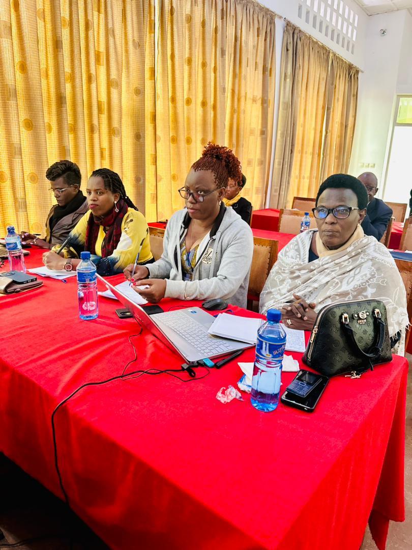 REGIE NATIONALE DES POSTES tweet media