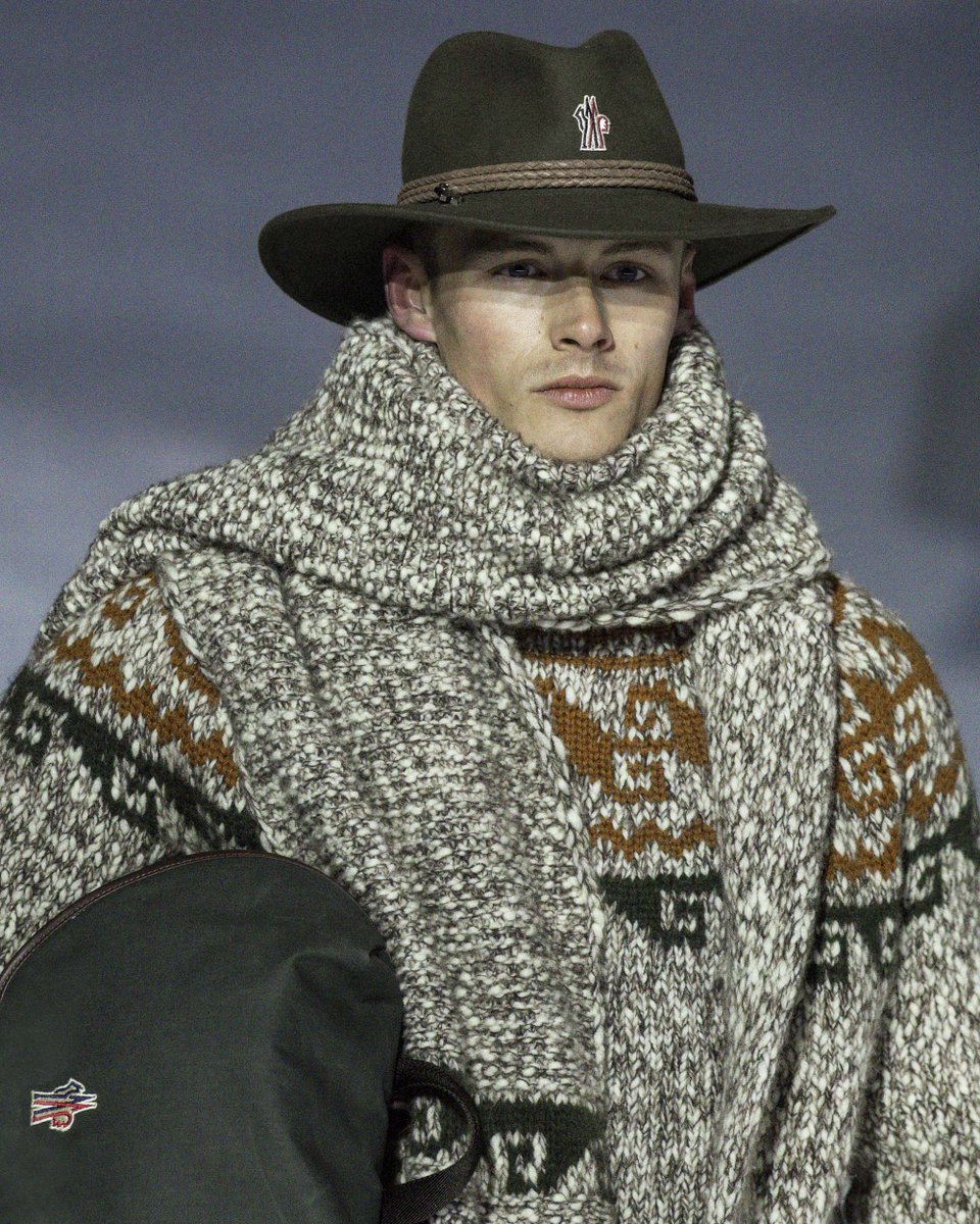 Moncler Japan tweet media