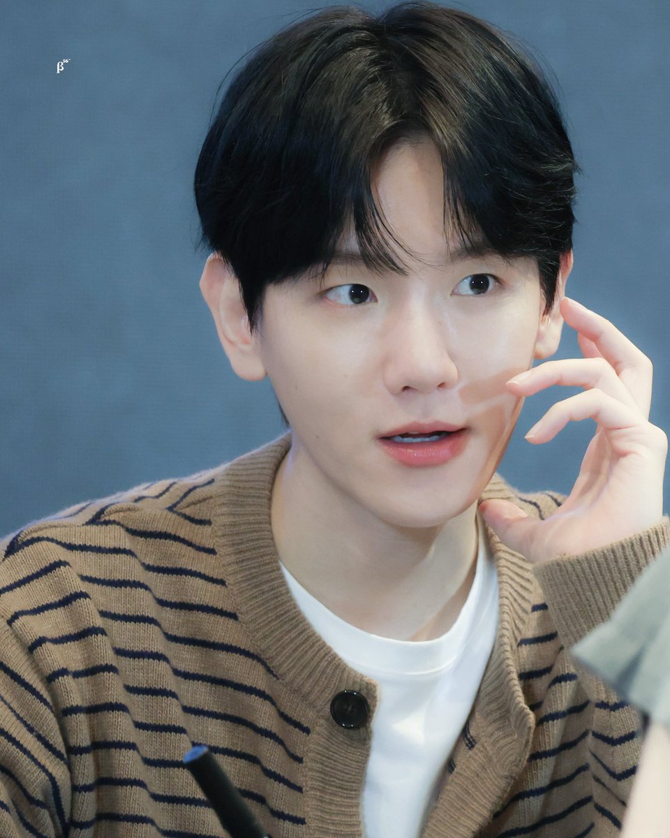 Berryyu56 tweet media