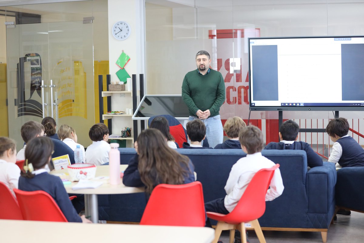 European School tweet media