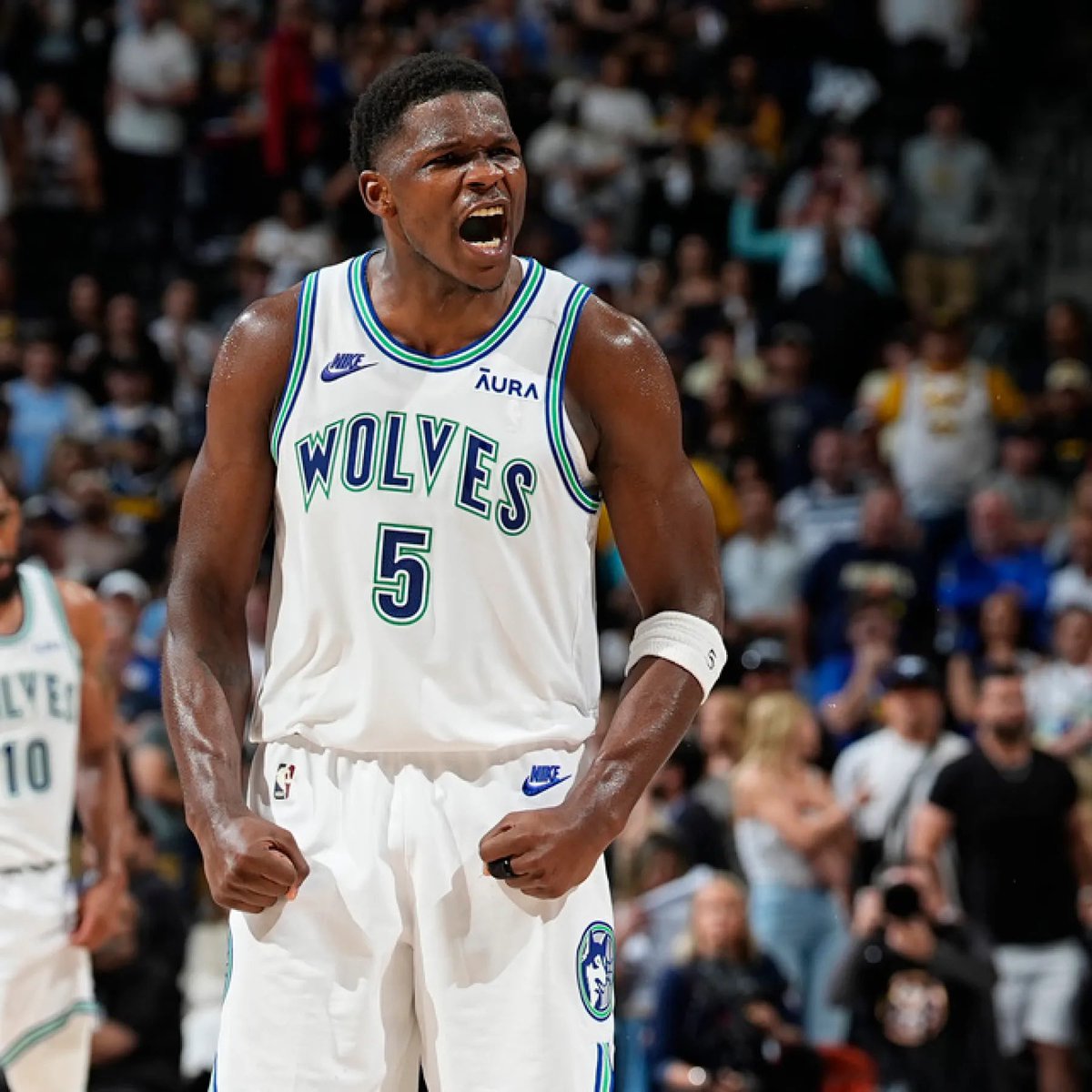 Dan Bacon tweet media