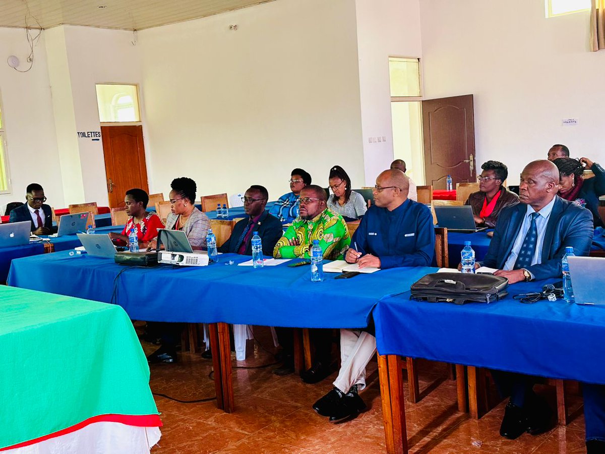 REGIE NATIONALE DES POSTES tweet media