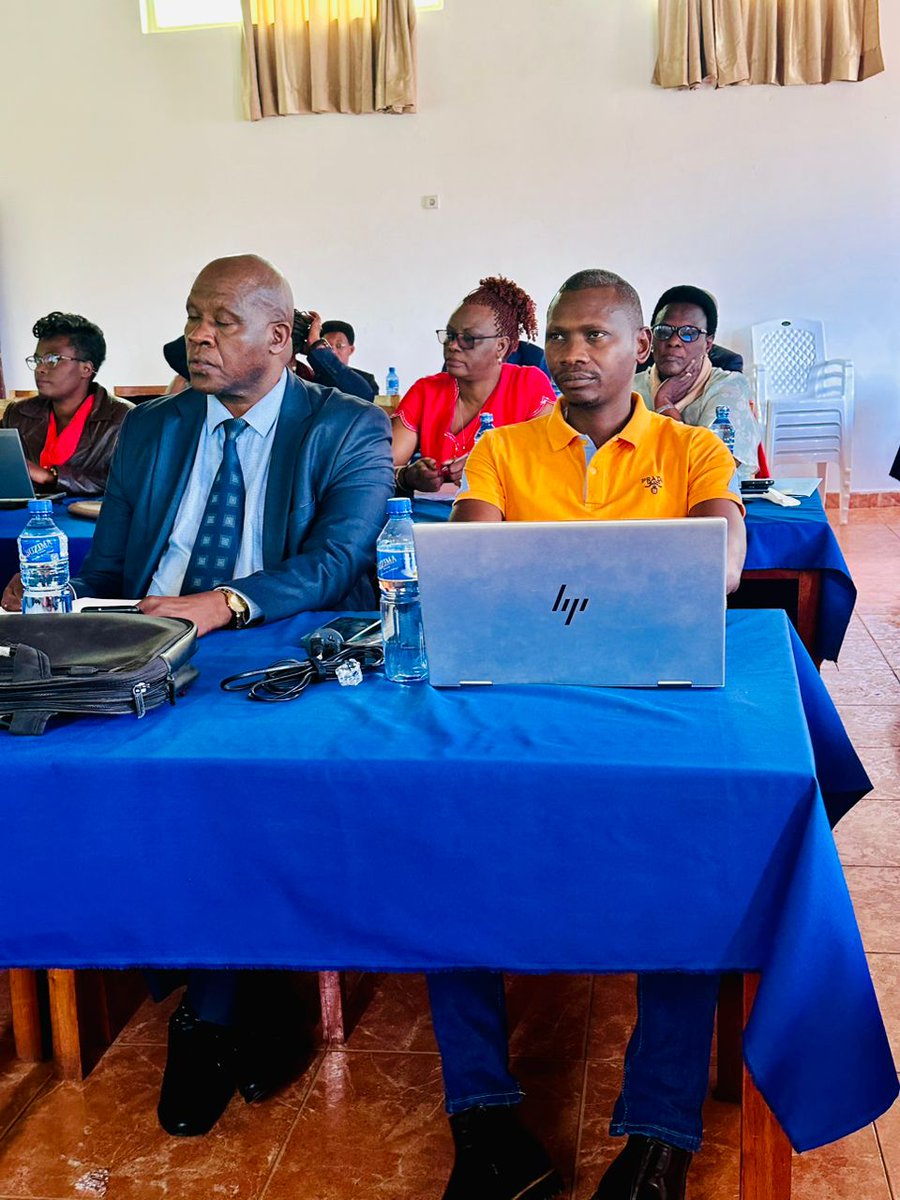 REGIE NATIONALE DES POSTES tweet media