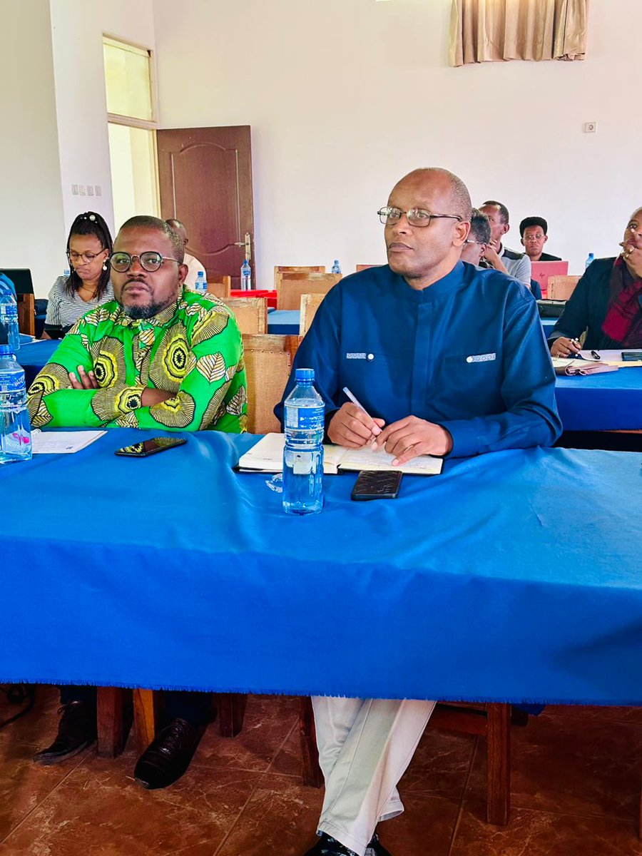 REGIE NATIONALE DES POSTES tweet media