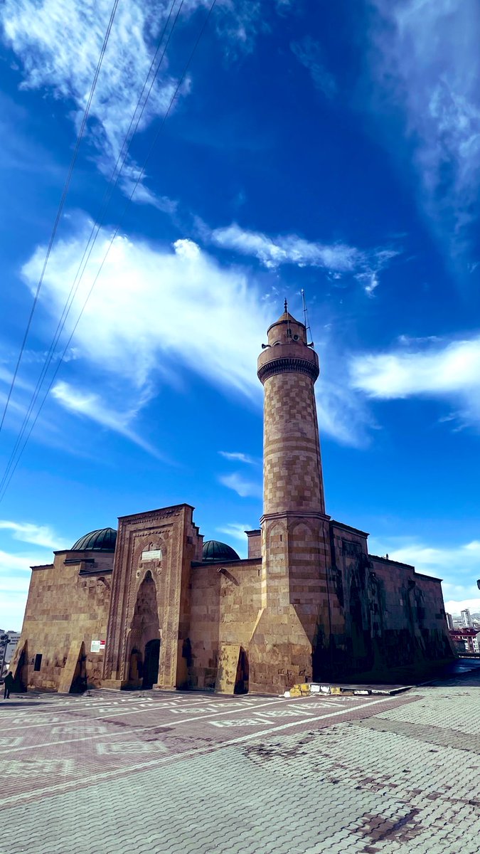Berat kandilimiz mübarek olsun…

#AlaeddinCamii #Niğde