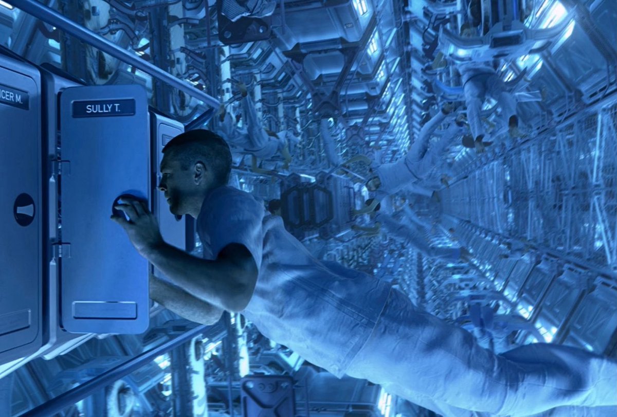 유전적으로 완전히 같은 존재인데
한쪽이 죽어야만 성립될 필연이라는게 너무 아이러니해요
톰은 죽고, 제이크는 톰 '대신' 평생을 살거고, T를 더 그어서 J로 고쳐쓰고, 몸은 톰이지만 영혼은 제이크인데 일란성 쌍둥이니까

어떻게 보면.....결국 다시 하나가 된 둘이죠