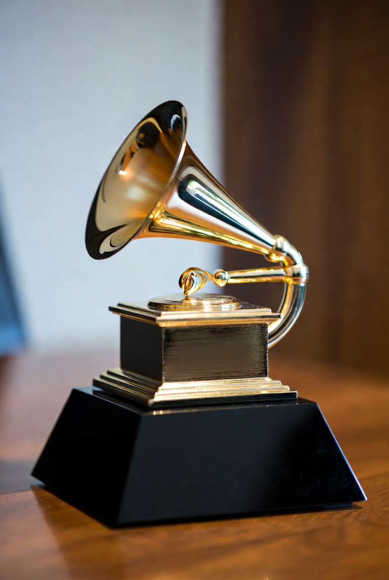 PhoenixxEditz's tweet image. List of all #GRAMMYs winners and nominees

Song of the year

Winner: Billie Eilish - Wildflower
Lady Gaga – Abracadabra
Doechii - Anxiety
Rosé &amp;amp; Bruno Mars - APT
Bad Bunny - DtMF
Hunter/x - Golden
Kendrick Lamar feat SZA - Luther
Sabrina Carpenter - Manchild

Record of the year…