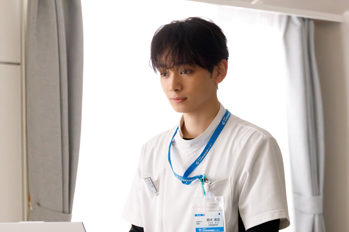 TVGweb's tweet photo. ／
「ヤンドク！」
宮世琉弥インタビュー✍️🏻
＼

看護師役に初挑戦🏥
演じた際の感想について…
「うれしさと同時にプレッシャー」

和気あいあいとした撮影現場では
音尾琢真と仲良しに❗️
「『俺たち、友達だよね』と
おっしゃってくれて（笑）」

https://t.co/x4a7yx881y

#ヤンドク #宮世琉弥 https://t.co/IEJUAyGinx