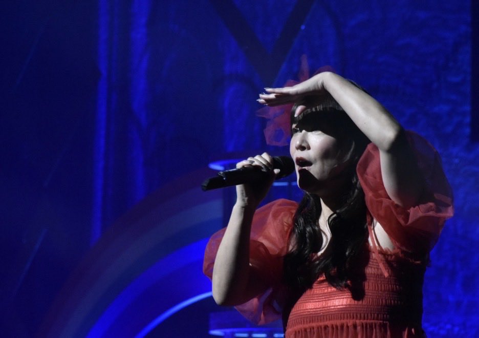 超感謝祭、昼の部は『ひとつのハートで』、『BOYS BE AMBITIOUS』。
夜の部は『POWER OF DREAM』、『がんばって』……を歌いました。
届いたかな？
会場に来てくれたみんな、配信見てくれようとしてるみんな、魂飛ばしてくれたみんな、ありがとー。