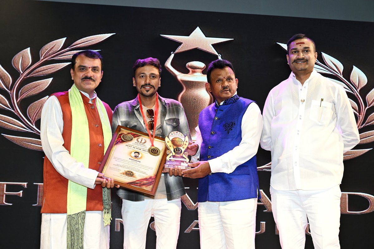 Rupeshgraj's tweet photo. I have won the Best Actor Award from the International Film Festival for my performance in the film 'Manadarasi', 
Thank you for all your wishes and love. https://t.co/7XbSOyGGY9