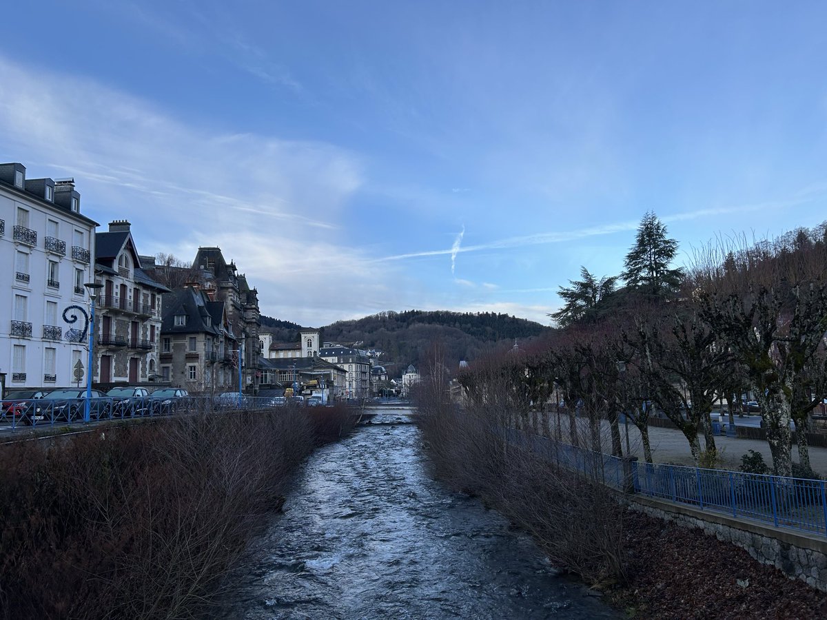 NellieSancy's tweet image. #meteo lundi 2 février - 8h51 - La Bourboule 3° 🌥️⛅️🌤️ @MeteoSancy @otsancy