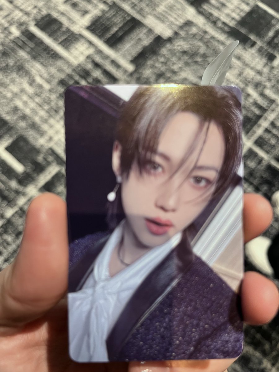 忍 tweet media