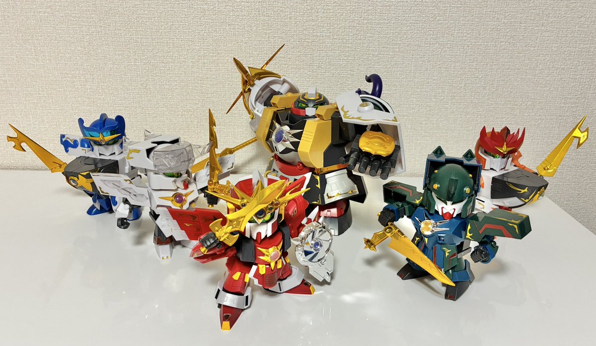 mo63mW31tKalxBu's tweet photo. っぱガンジェネシスよ！！！

発売当時は買ってもらえんかったな
おこづかいだけではとても足りひんかったし😅

あぁ…最高……
もう元祖SDだけ組んで生きていきたい……

 #ガンプラ好きと繋がりたい
#SDガンダム https://t.co/5RSXaAmOfR