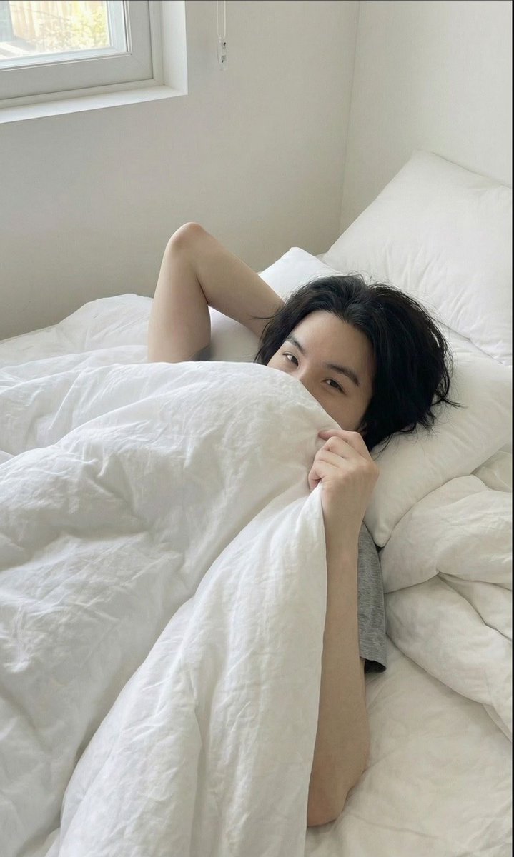 Deborah Feldman 🇺🇲🇺🇲 ☠️👻💀 (@chaeunwoo200) on Twitter photo 