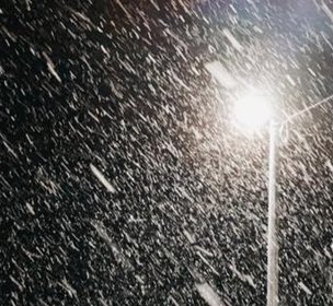 roxburgh07's tweet image. 海で勉強 🏟️