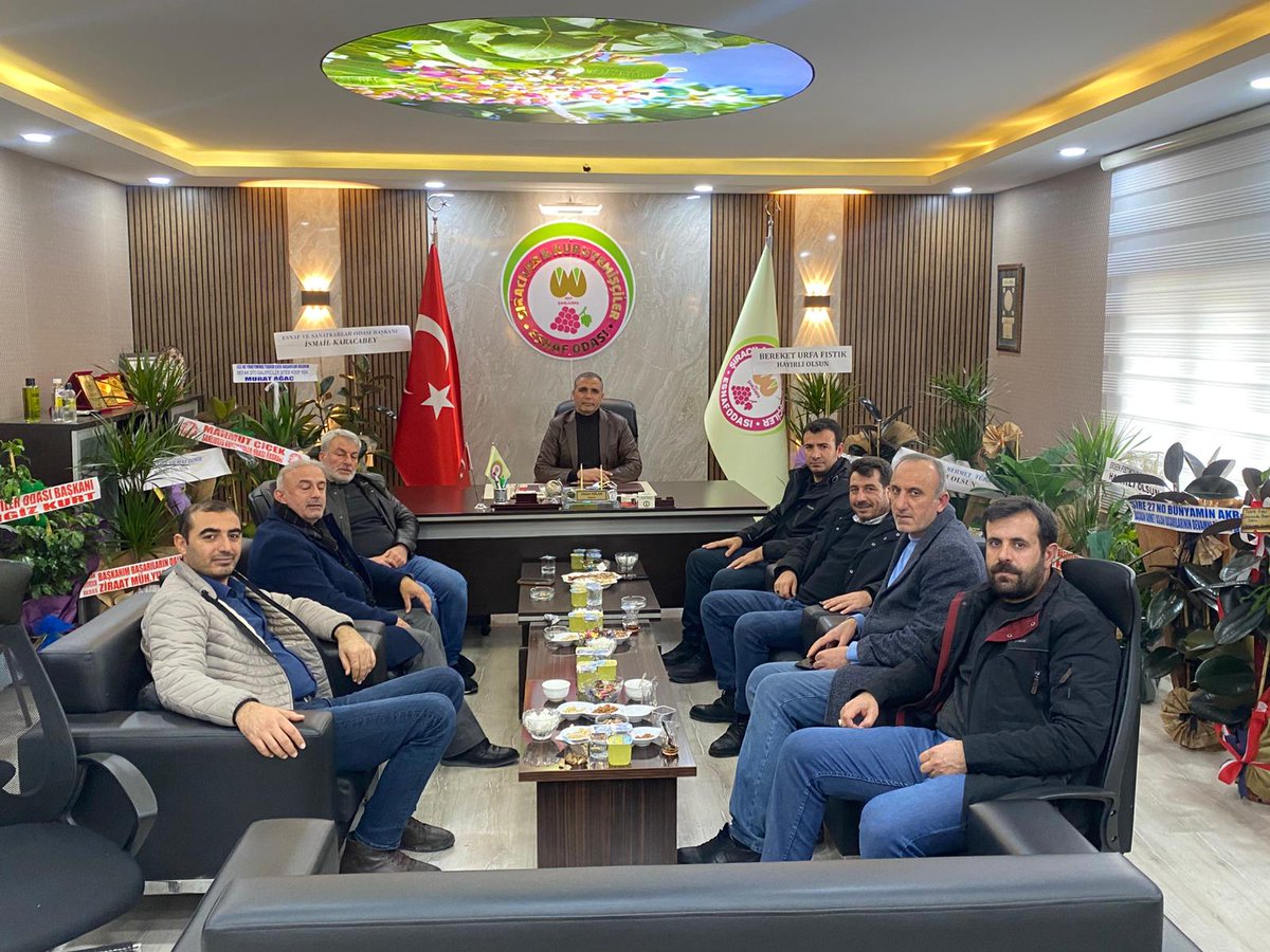Odamızı ziyarete gelen İş Adamı Sn.Ferhat Eyyüpoğlu   Badıllı sosyal Yardımlaşma  Kurucu Başkanı Sn.Abdulkadir Karadağ  Sn. H.Mahmut Turmak ,Celal Arslan ve Cevher Şa Ziraat Mühendisi Adnan Yurum ve  Abdülkadir Baydilli  Teşekkür ederiz #Urfa #türkiye