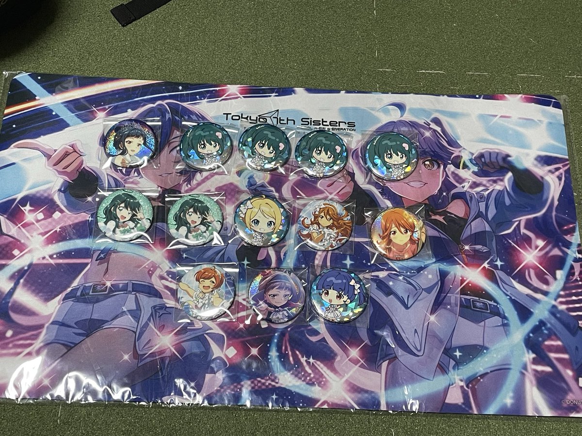 ナナシス　リアルガチャグッズ譲渡

[譲] 画像のもの
[求] 各300円

リアルガチャにて出たものとなります。
今度の周年イベント手渡しもしくは郵送(未確定にはなりますが53ライブ)にて取引

#t7s #ナナシス