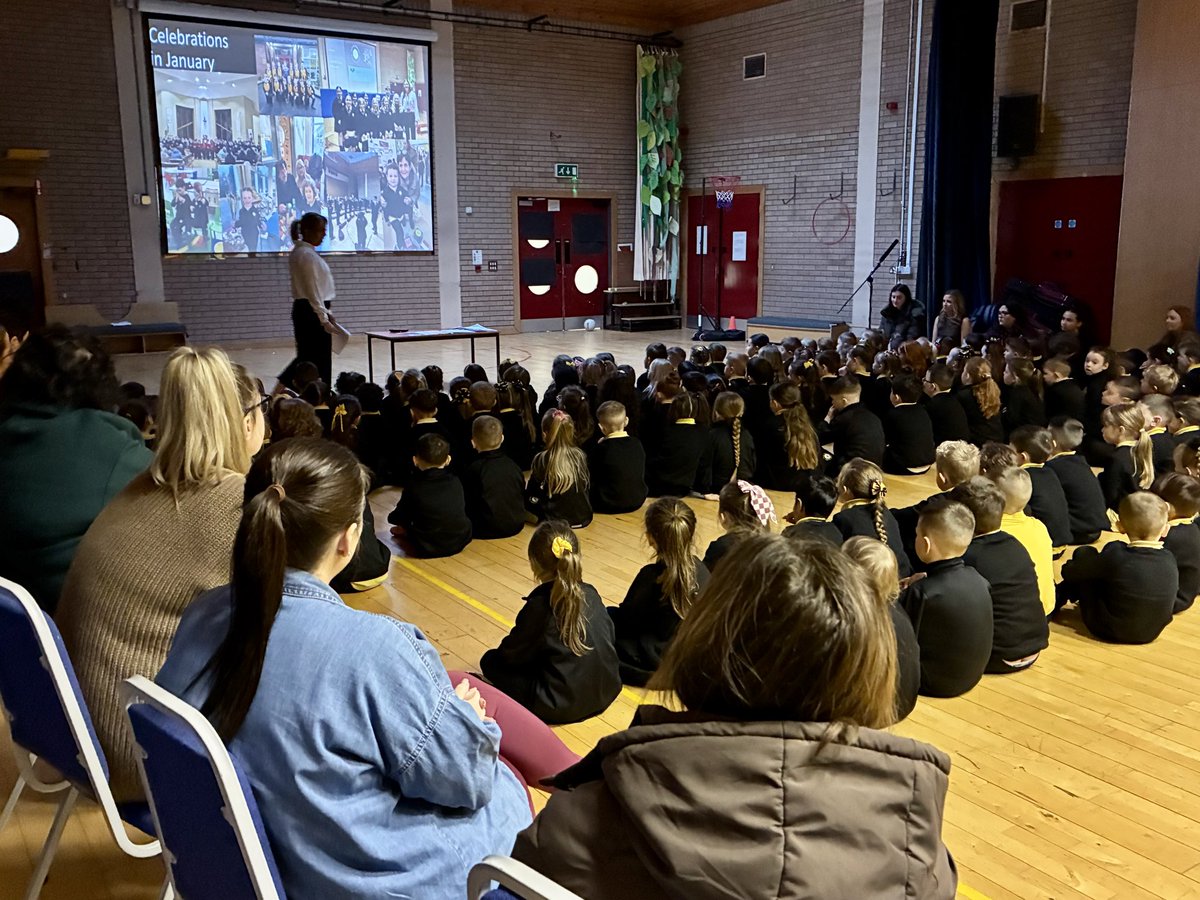 ctrps1's tweet image. Miss Galbraith brought her Key Stage together to celebrate our school values and achievements for January! 🌟 So many wonderful moments and role models in our school — just look at all those certificates! 👏🏽🏆 

#ProudSchool #CelebratingSuccess #SchoolValues