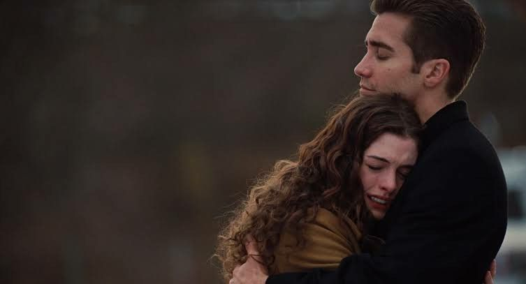 cinevow's tweet photo. Jake Gyllenhaal and Anne Hathaway in Love &amp; Other Drugs, 2010 https://t.co/hIKzJ0ewzv